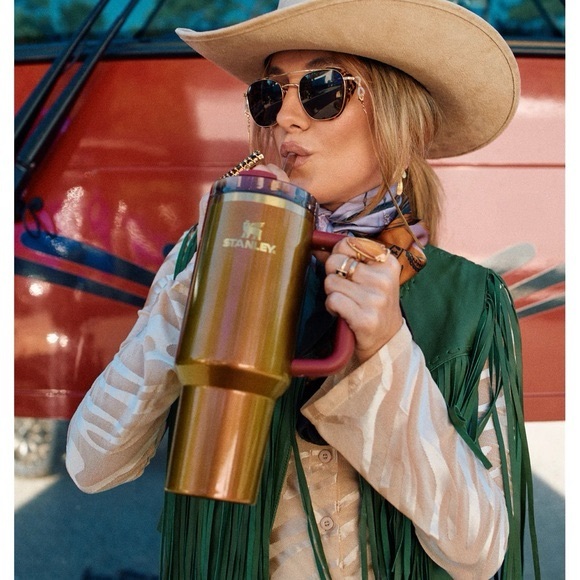 Stanley x Lainey Wilson 40 oz. Bell bottom country gold tumbler new in box - Picture 3 of 6